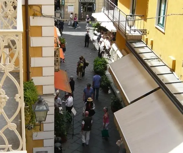 Dolcevitasorrento Guest house 4*